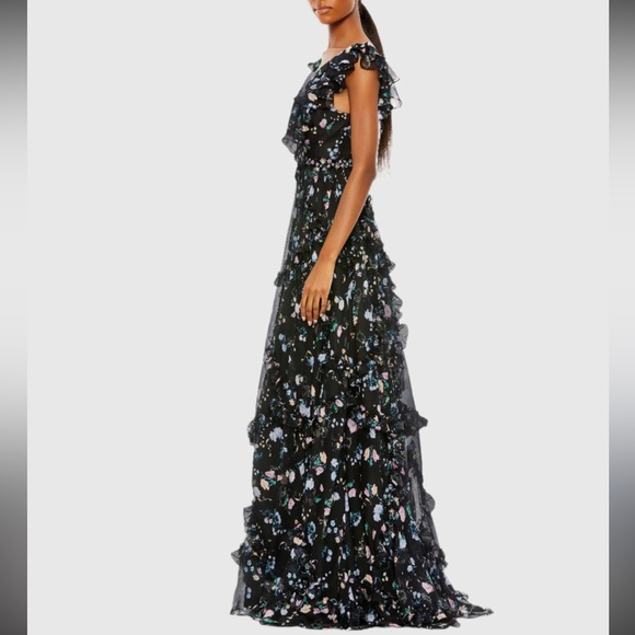 Ieena x Mac Duggal ruffled floral cap-sleeve v-neck gown in black chiffon - Picture 3 of 9